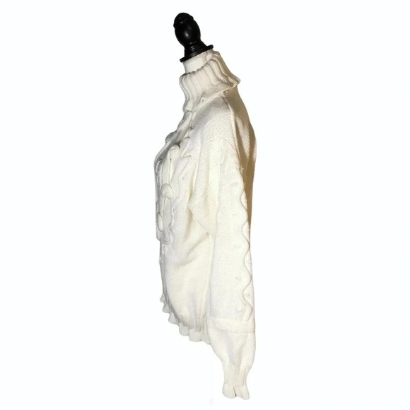 Vintage 80s Evian White Cable Knit Sweater Embossed Monogram Design Turtleneck - Picture 3 of 7